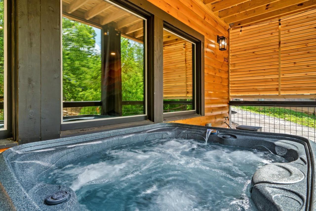 Whispering Pines Villa Sevierville Bagian luar foto